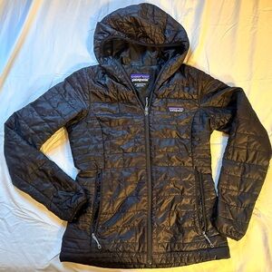 Patagonia Women's Nano Insulated Puff  Hoody Jacket- XS Black